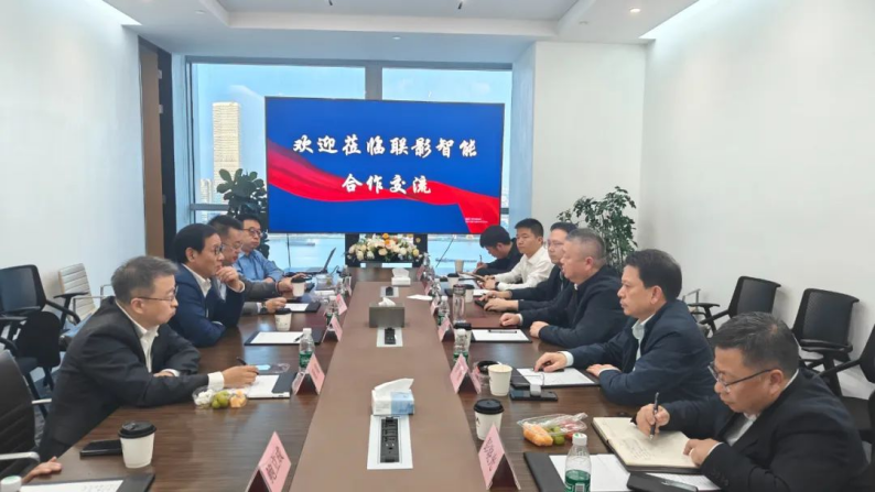 “汪國(guó)兵帶隊(duì)到上海聯(lián)影集團(tuán)考察